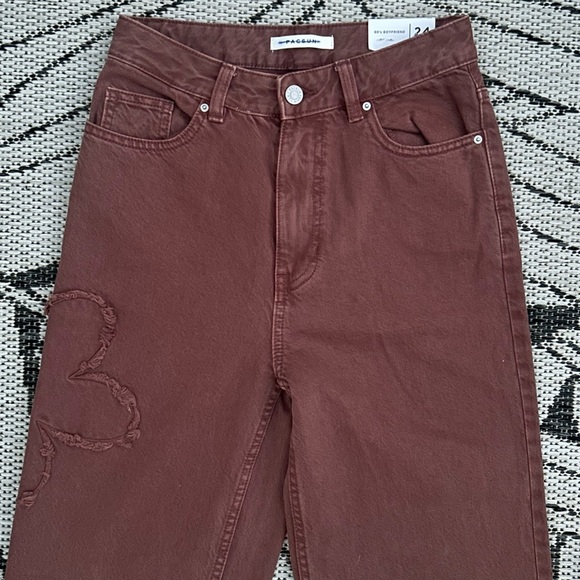 PacSun Flower Patch 90’s Boyfriend Jeans - Picture 7 of 16